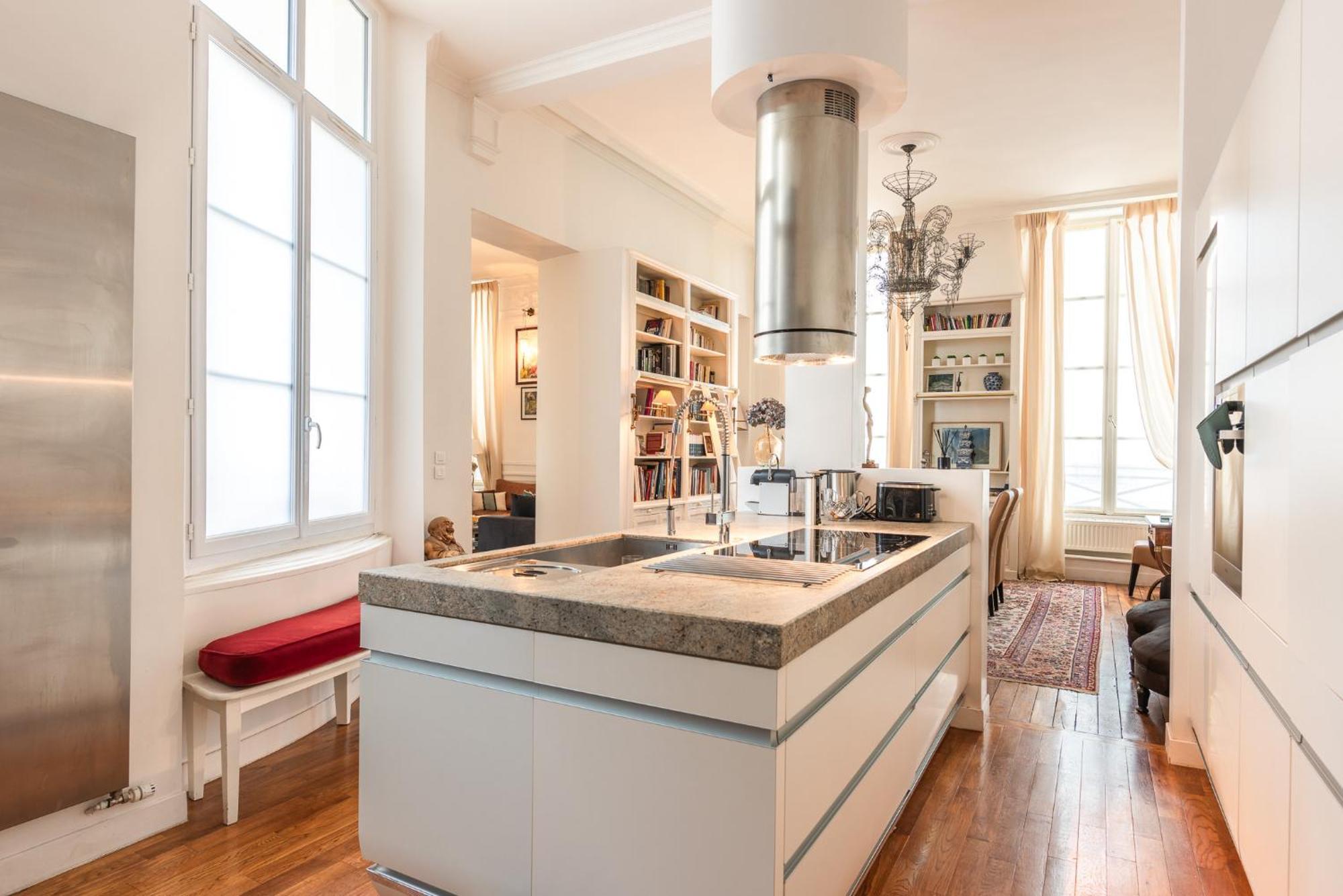 Luxury Typical Parisian Flat - 5 Min From Louvre Appartement